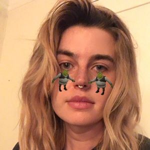 Meet your Posher, Christina